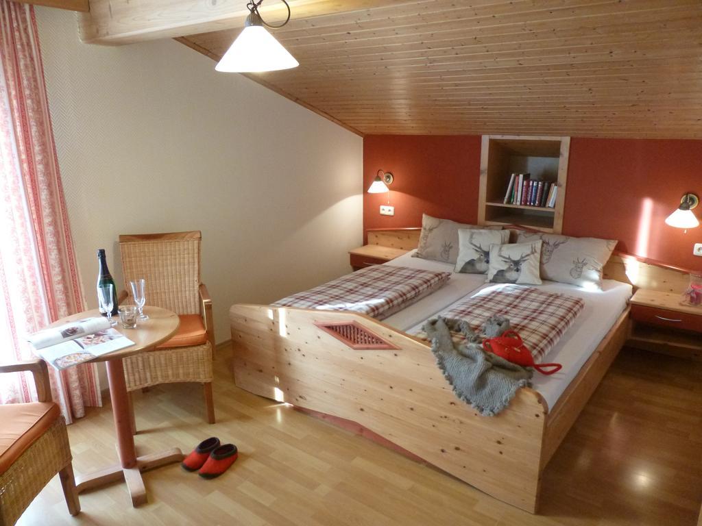 Gastehaus Fischer Ξενοδοχείο Eschlkam Εξωτερικό φωτογραφία