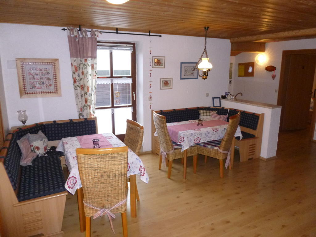 Gastehaus Fischer Ξενοδοχείο Eschlkam Εξωτερικό φωτογραφία